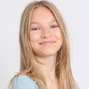 Johanna Schraml als Faye