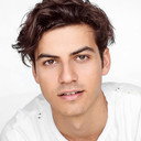 Josh Pyman als Jake