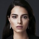 Melisa Aslı Pamuk als Sezen