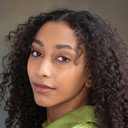Bella Brown als Fate