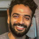 Vaibhav Raj Gupta als Vikram Singh