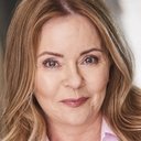 Jill Whelan als Lisa Davis