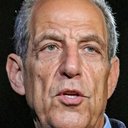Paul Mones als J.T.
