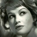 Ulla Larson-Styles als Parisian Art World