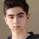 Gabe Sklar als Tween Stevie D