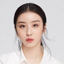 趙小棠 als Chen Qiaoqian