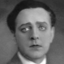 John Westin als Doctor
