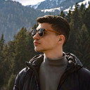 Vicotr Bogdan als Victor