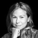 Lisa Larsson als Nina
