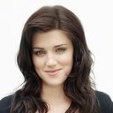 Lucy Griffiths als Mrs. Lake