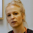 Joyce Hofman als Self - Veterinarian