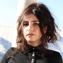 Jamie Manelis als Annoyed Woman