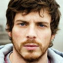 Jérôme Domenge als Man of the tourist couple