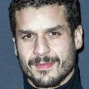 Soufiane Guerrab als Richard Esteves