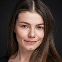 Ebru Helvacıoğlu als Sevgi