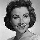 Mara Corday als Stick Lady