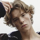 Edvin Ryding als Young Charles-Ingvar Jönsson