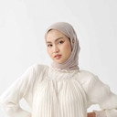 Xaviera Putri als HR Manager