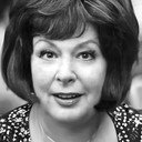 Ursula Reit als Wondraschek, Telefonistin