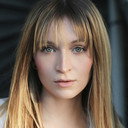 Emma Scotson als Jane