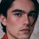 Sergio Mayer Mori als Hugo
