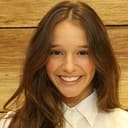 Kiria Malheiros als Menina Tai Chi