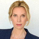Catherine Christensen als Casting PA