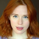 Madeline Harvey als Barb