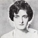 Maxine Elliott Hicks als Mrs. Fisher (as Maxine Elliott)