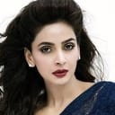 Saba Qamar als Hina