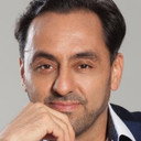 Mauricio Goyeneche als Dr. Cárcel
