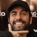 Alejandro Szykula als Carlitox (voz) / Alejo (voz)