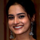 Ayesha Khan als Dancer at Wedding