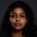 Kavitha Anandasivam als Amandip 'Dip'