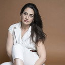 Shereen Khan als Miriam