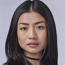 Brianne Tju als Alexa