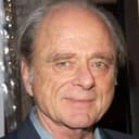 Harris Yulin als Hobart Waxman