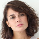 Andrea Dueso als Sobrina Barrio Salamanca