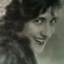 Denise Lorys als Mme. Desflouves