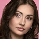 Ella Hammarsten Liedberg als Teenage Petra