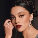Juliana Grigoryan als Mimi