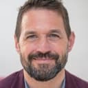 Alistair Appleton als Himself - Presenter