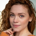 Katie Clarkson-Hill als Jane McCoy