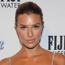 Samantha Hoopes als Self