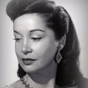 Terry Saunders als Lady Thiang