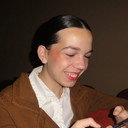 Ava Good als Smuggler