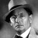 Anton Tihelka als Kl'ucka (chief engineer)