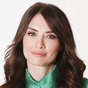 Nefise Karatay als Suzan Nober