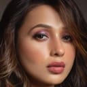 Mimi Chakraborty als Ria