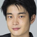 井之脇海 als Taiyo Kamio (second brother)